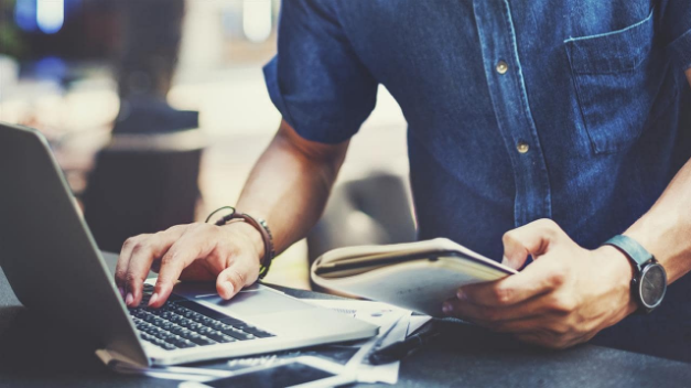 attract clients online
